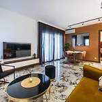 Deluxe Apartment Marangun